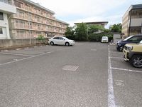 レオパレスレジデンス上松 駐車場