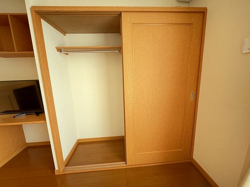 レオパレスゴールデン 収納