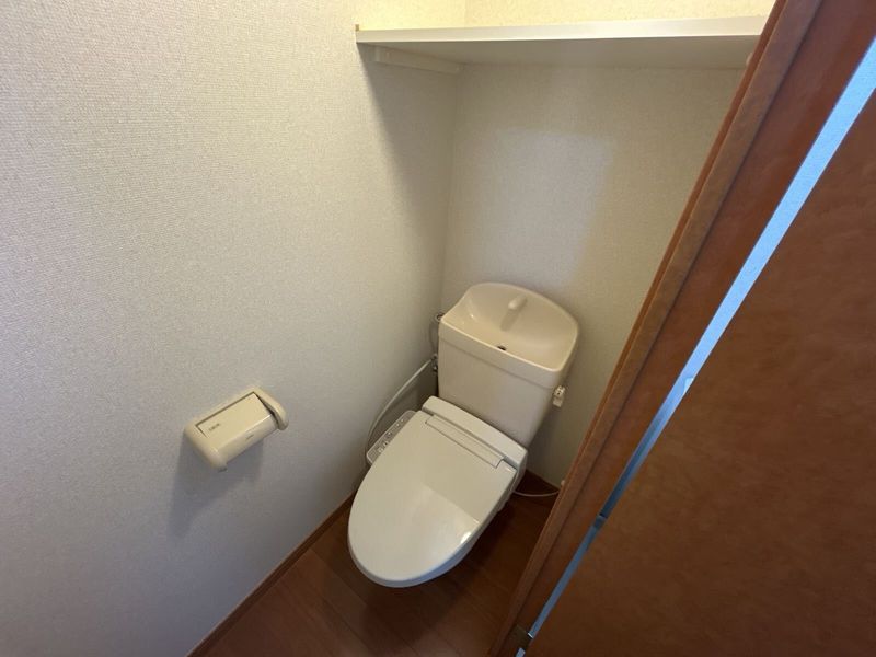 レオパレスシェルコート トイレ