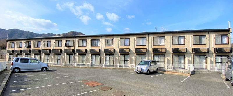 レオパレスサニーコート大町 外観