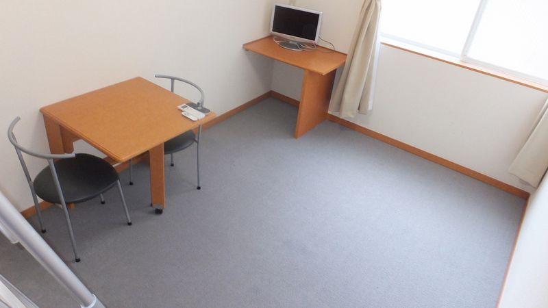 レオパレス未来 居間