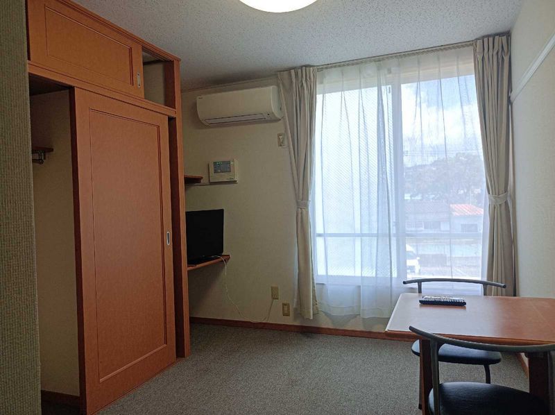 レオパレスＣａｓａ田上 居間