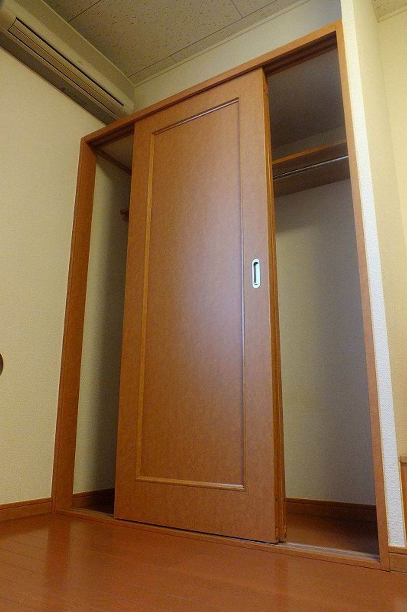 レオパレスミレオ 収納