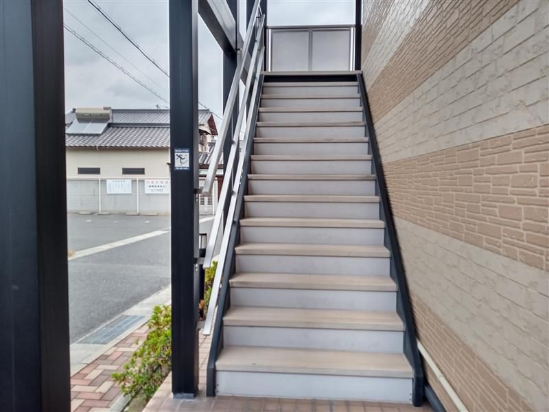 レオパレスＴＲＥ 共用部分