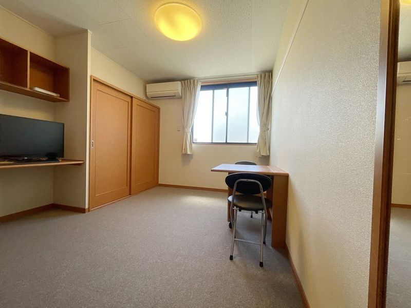 レオパレス中野５１ 居間