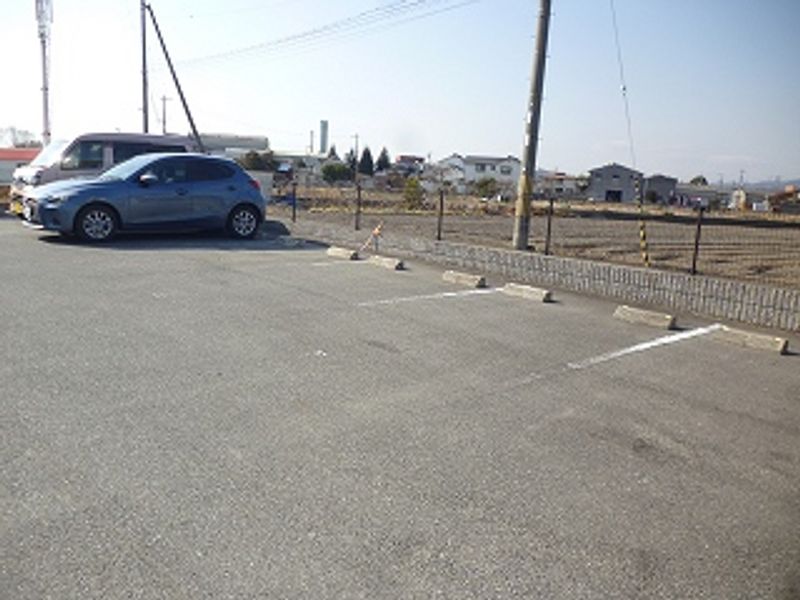 レオパレスｉｇｒｅｋ 駐車場