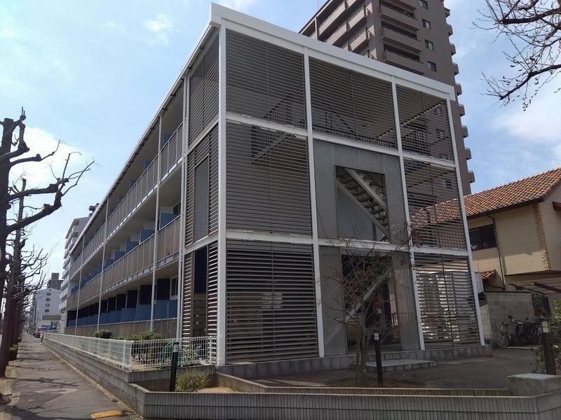 レオパレス宇多津 外観
