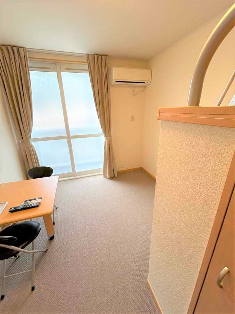 レオパレス鹿沼台ＬＡ１ 居間