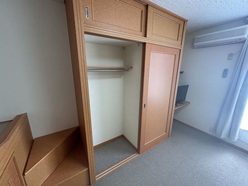 レオパレスＫＥＩ 収納