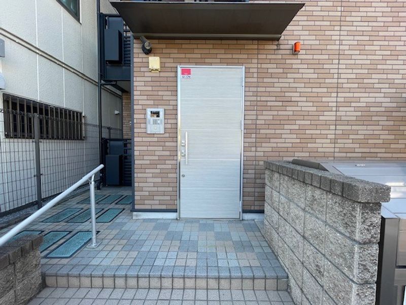 レオネクストひまわり エントランス