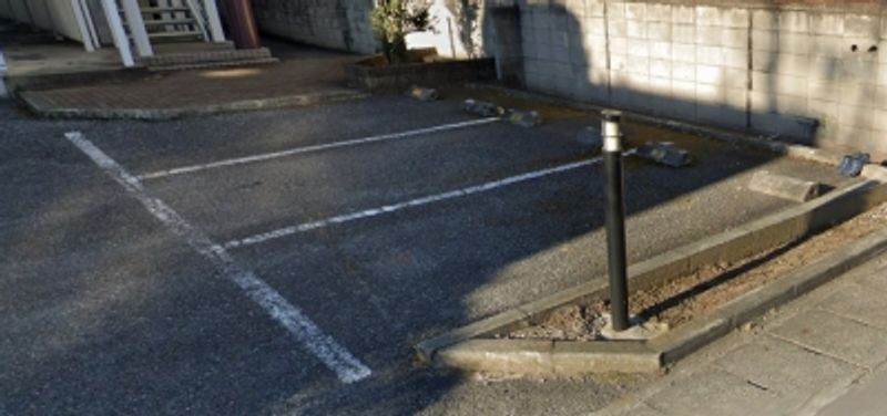 レオパレスウエノ 駐車場