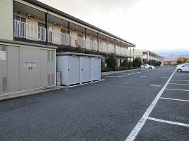 レオパレスダンデライオン　Ⅲ エントランス