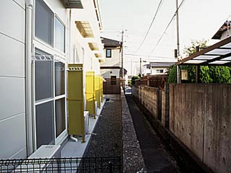 レオパレスＵｒｂａｎ　Ｆｏｒｅｓｔ バルコニー
