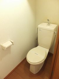 レオパレススリーホークス トイレ