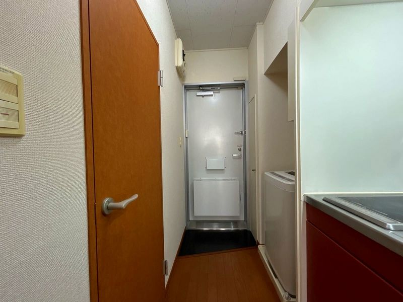 leopalace Chihaya 玄关