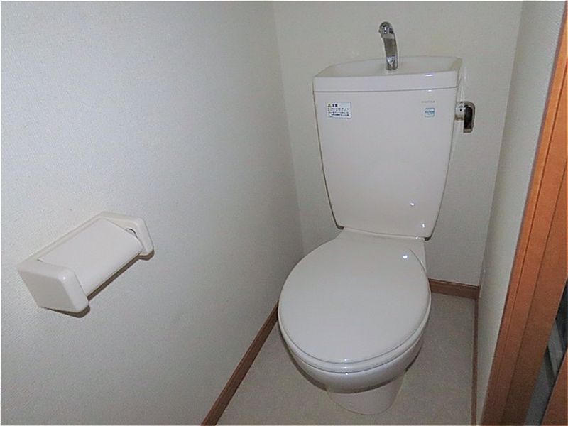 レオパレススマイルコーポ トイレ