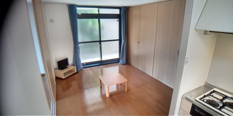 レオパレスハインスハイム 居間