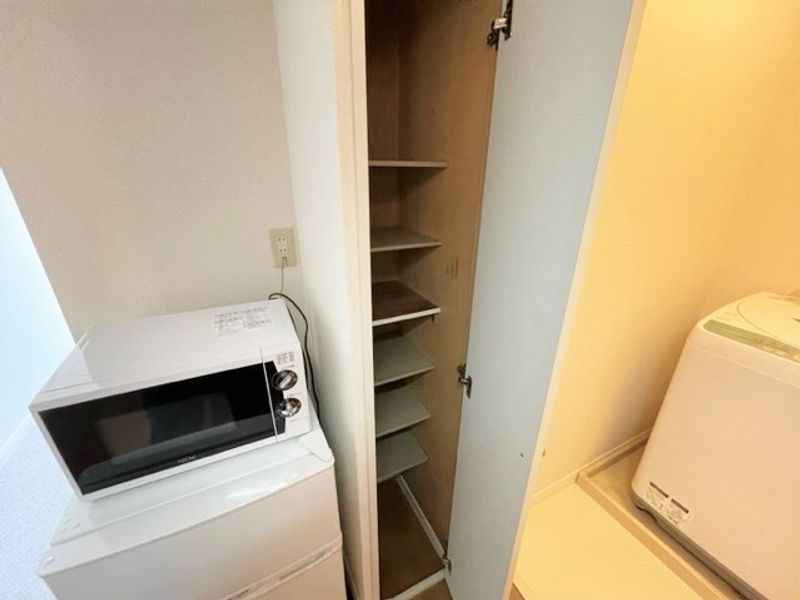 レオパレスドリーミー堀之内 収納