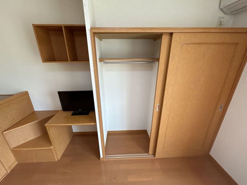 レオパレス鈴木第２ 収納