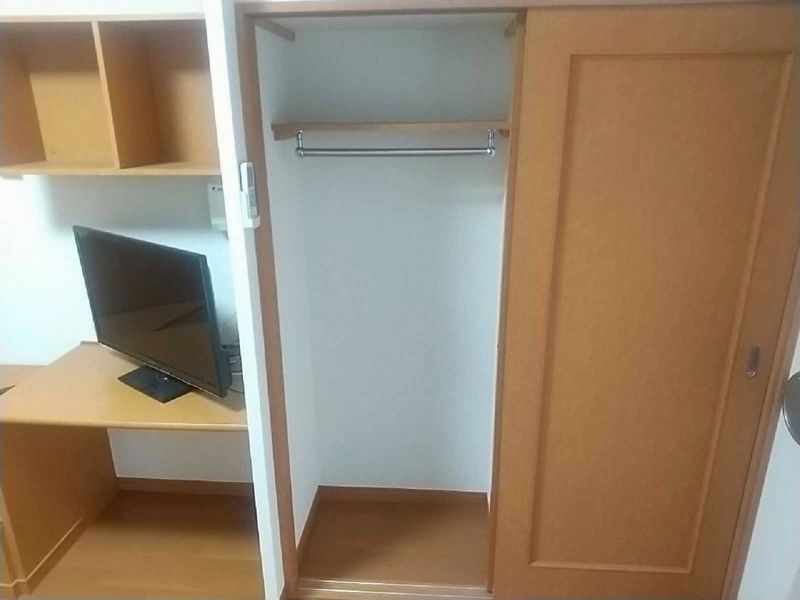 レオパレスＭＡＣＨＩＤＡ 収納