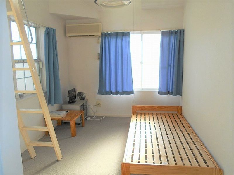 レオパレス杉 居間