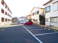 レオネクストモビリティ 駐車場