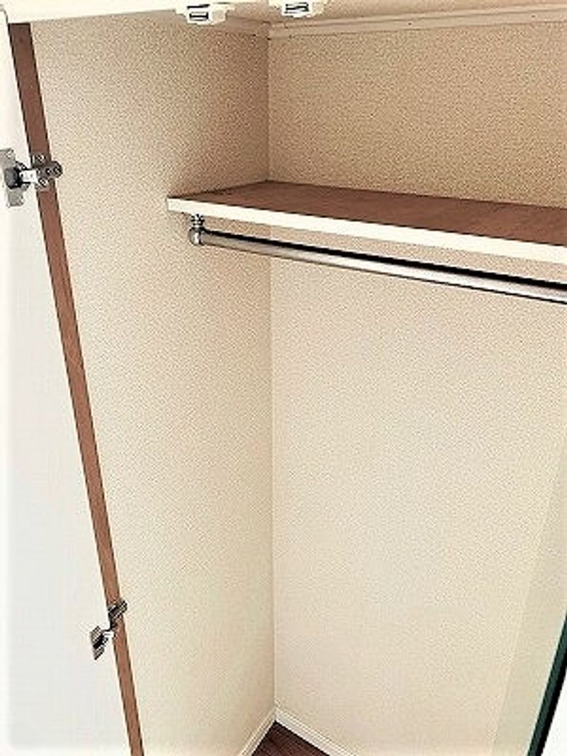レオパレスＦａｖｏｒ　ＧｒｏｖｅⅡ 収納
