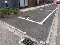 レオパレスカレン 駐車場