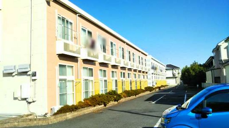 レオパレスサフィール 駐車場