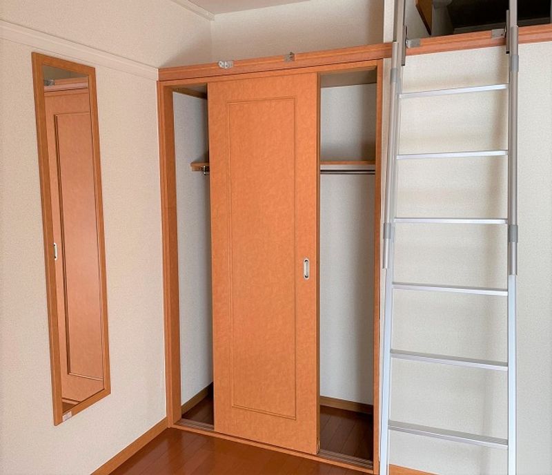 レオパレスワールド山中 収納