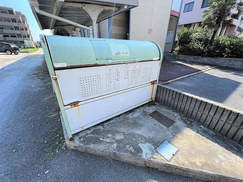 レオパレスレイ 共用部分