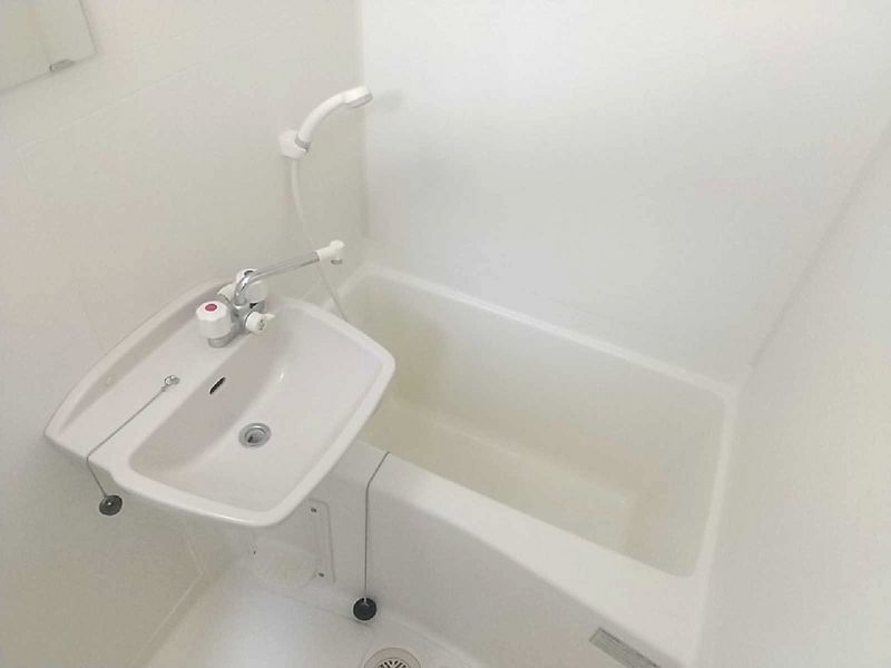 leopalace Kotobuki Bathroom