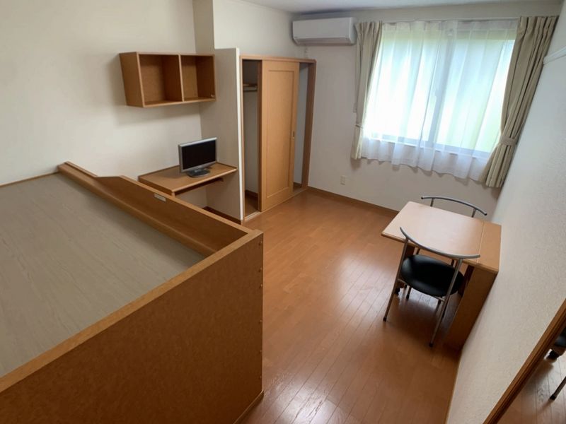 レオパレス髙樹グリーン友部Ⅰ 居間