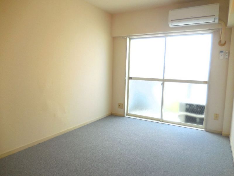 レオパレス井荻第２ 居間