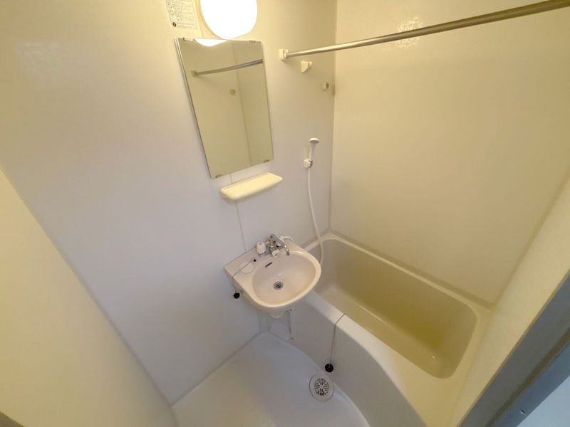 レオパレスパレヴィアーノ 風呂