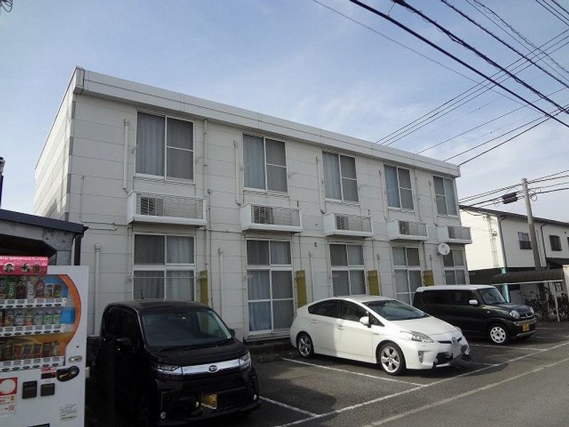 レオパレスＫ＆Ｋ 駐車場