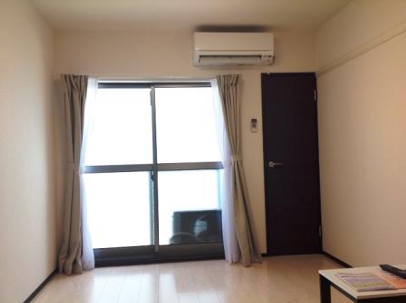 CLEINO Ochiai Living room