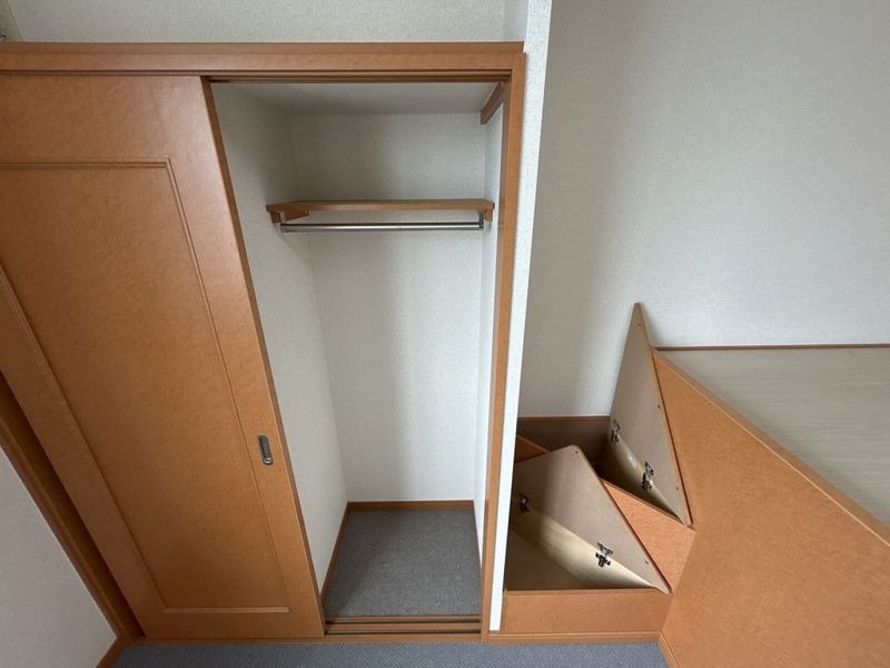 レオパレスソフィア 収納
