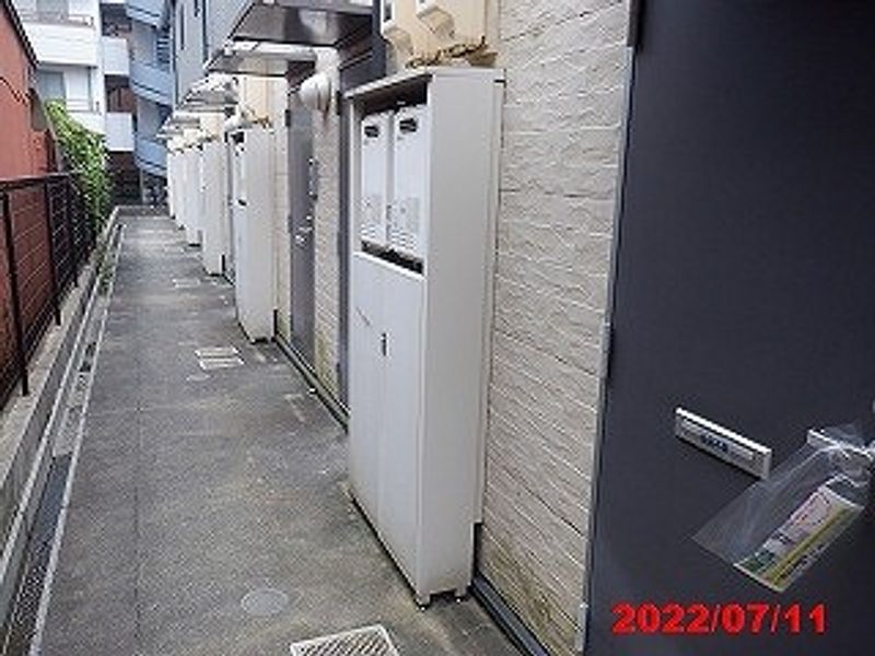 レオパレス大門 玄関