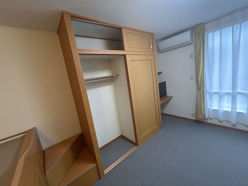 レオパレスアクエリアス 収納