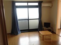 レオパレスはなみずき弐番館 居間