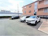 レオパレス千成Ⅰ 駐車場
