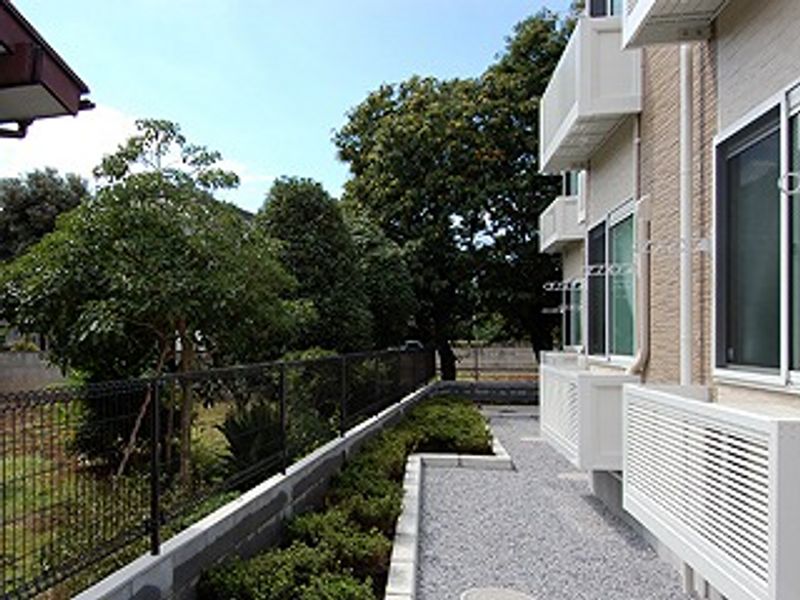 leopalace Claire Balcony