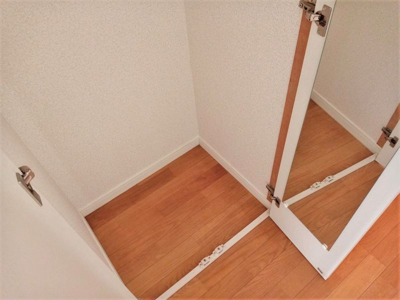 レオパレスオータム 収納