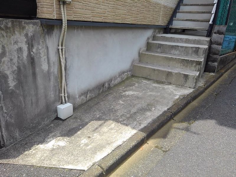 レオパレス鶴巻 共用部分
