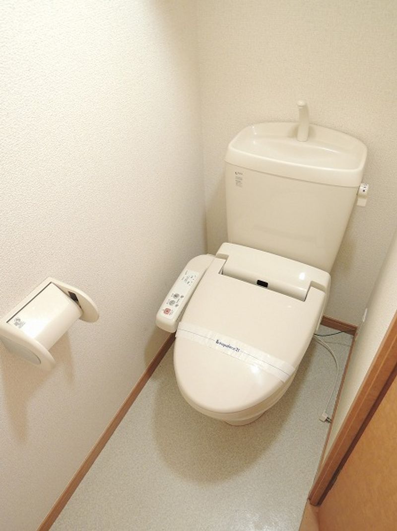 レオパレスれいめい トイレ