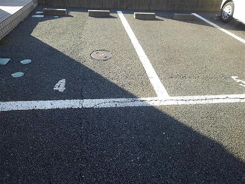 レオパレスエクセレント鹿嶋Ａ 駐車場