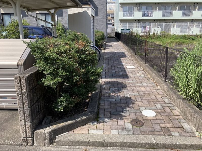 レオパレスクレーネ エントランス