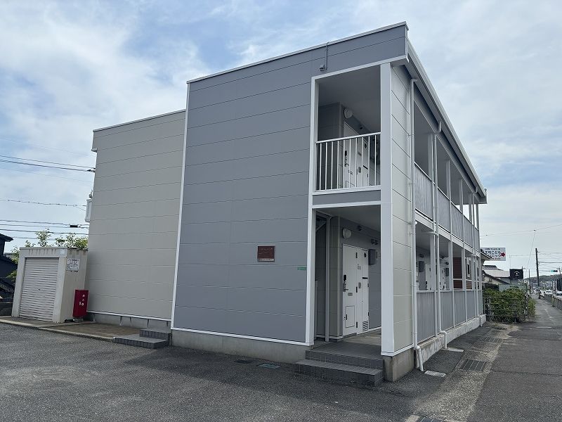 レオパレスルミエール王司 外観