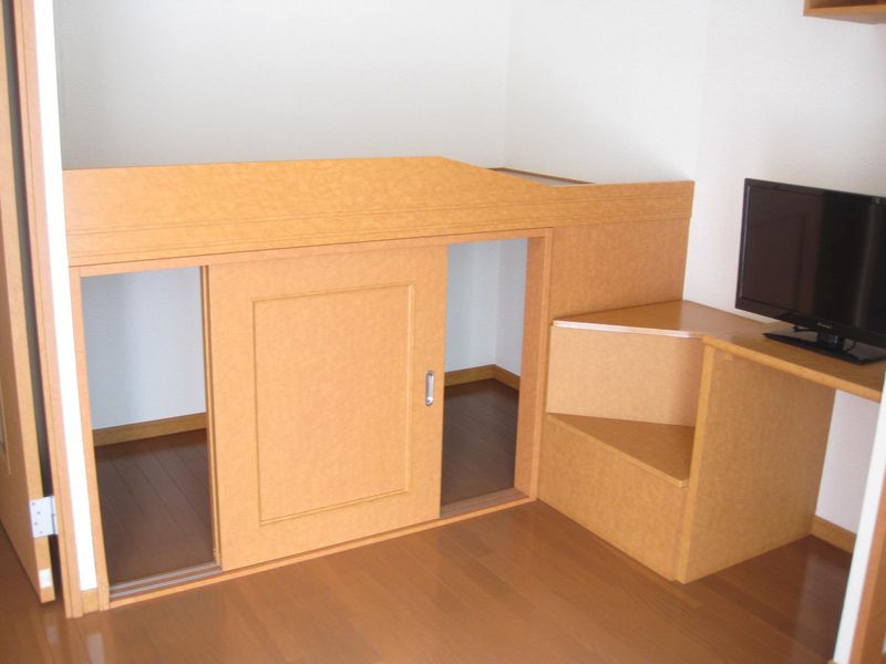 レオパレスヨコミチ 収納